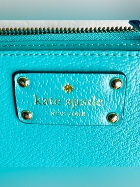 Kate Spade Zipping Wallet with wrist strap